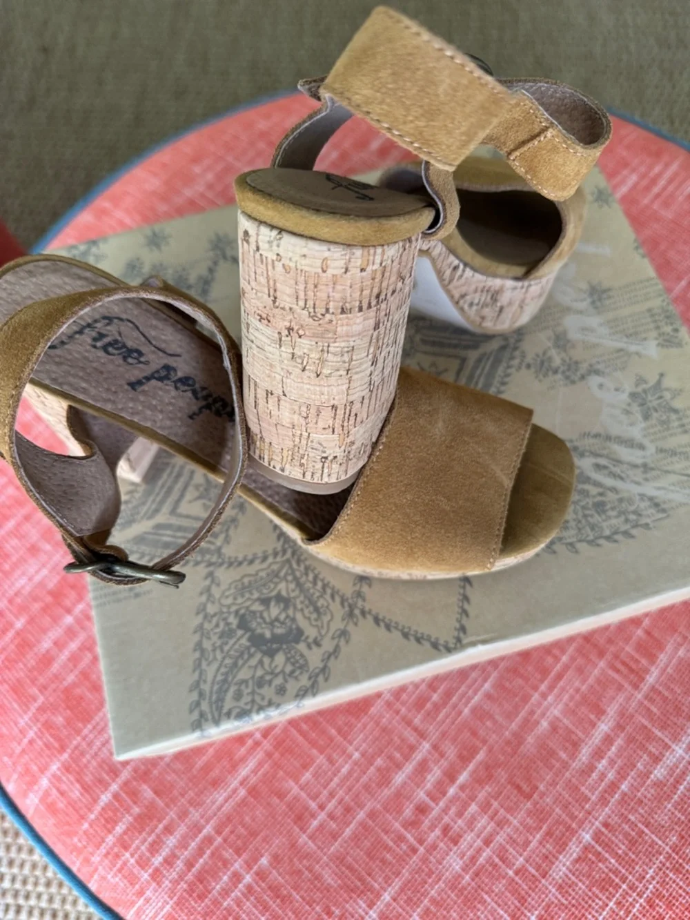 NIB FREE PEOPLE platform sandal, 6
